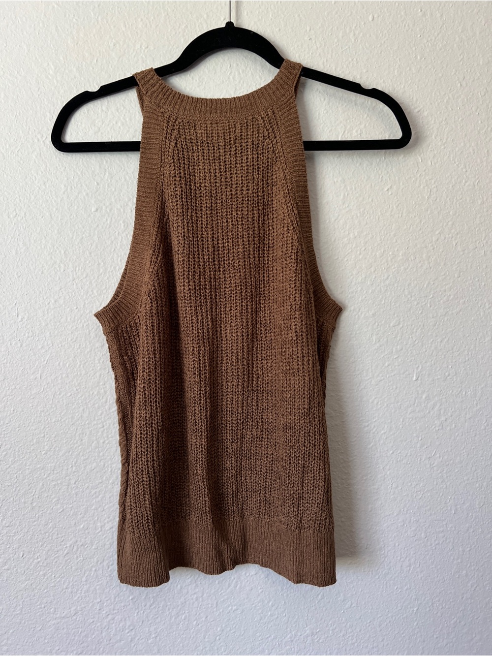 E&M Brown Cable Knit Halter Top Sleeveless Sweater Womens Sz L Lightweight SofT - Picture 3 of 3